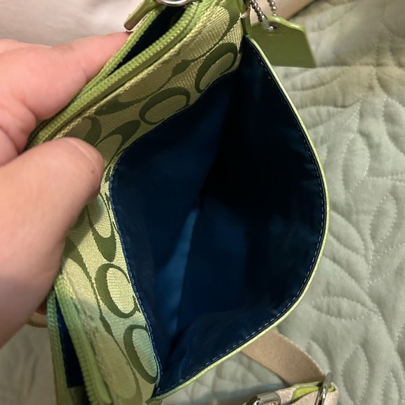 Lime 🍋‍🟩 green Coach crossbody - Picture 7 of 11